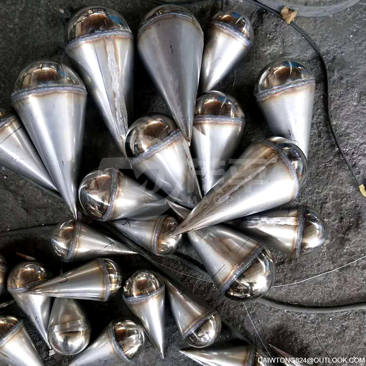 Stainless steel water sculpture